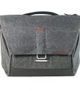 Peak-Design-Everyday-Messenger-13inch-Version-1-Charcoal-2