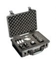 Pelican 1500 Case With Padded Divider (Black)